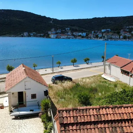 شقة Tri Palme Vinišće