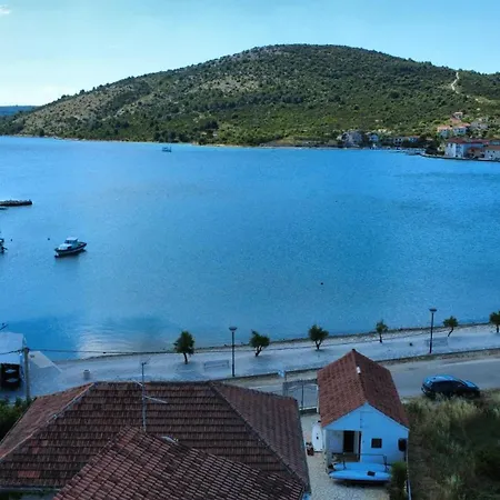 Tri Palme Appartement Vinišće