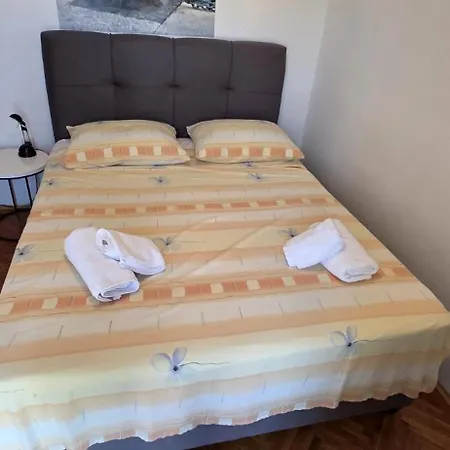 شقة Tri Palme Vinišće