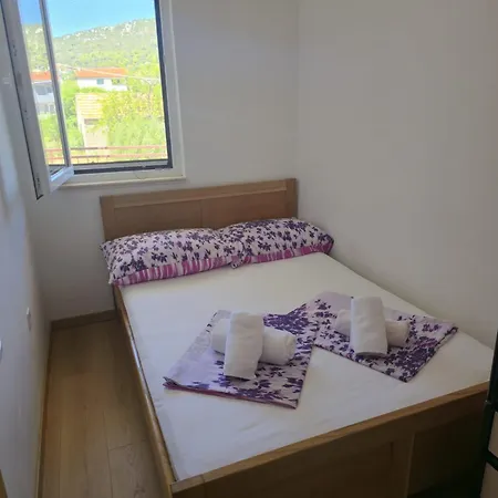 Tri Palme Vinišće